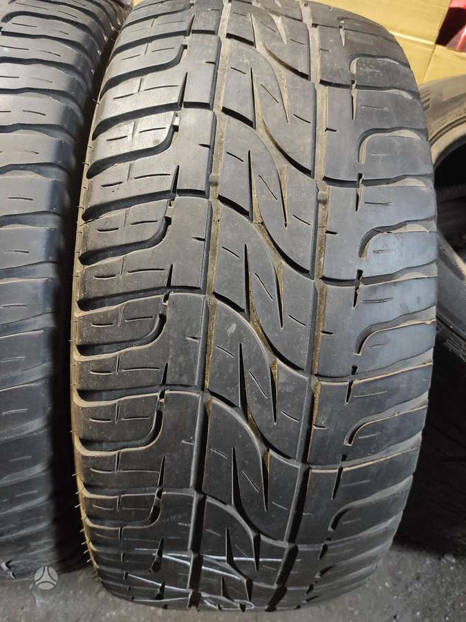 Pirelli, universalios 285/55 R18