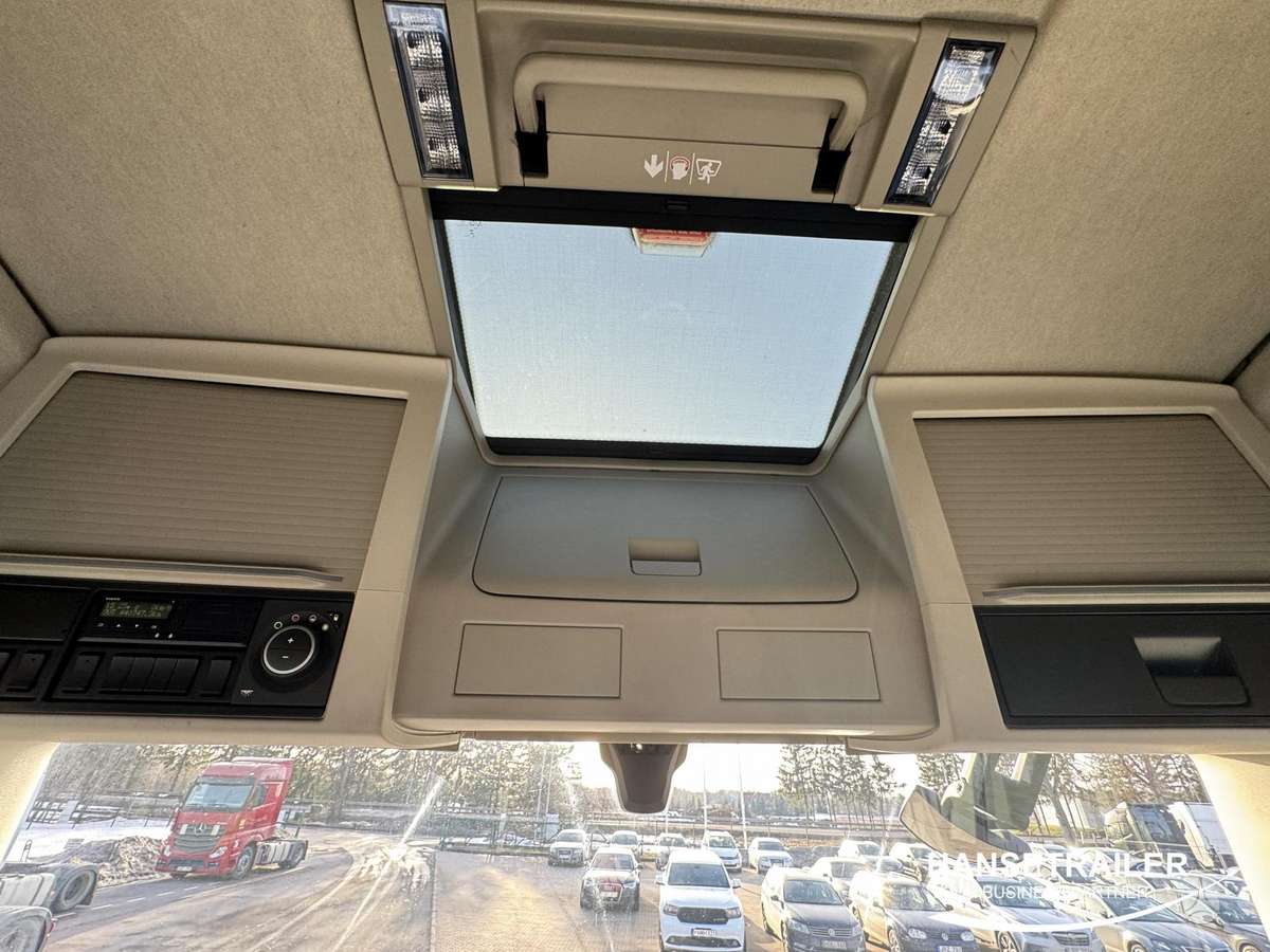 Volvo FH VEB+, double sleeper