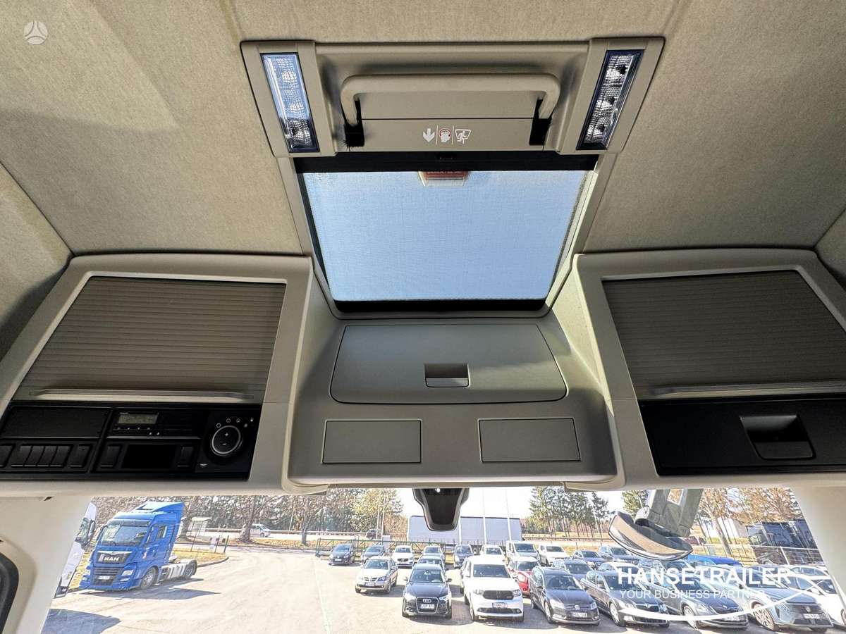 Volvo FH VEB+ I-Save, double sleeper