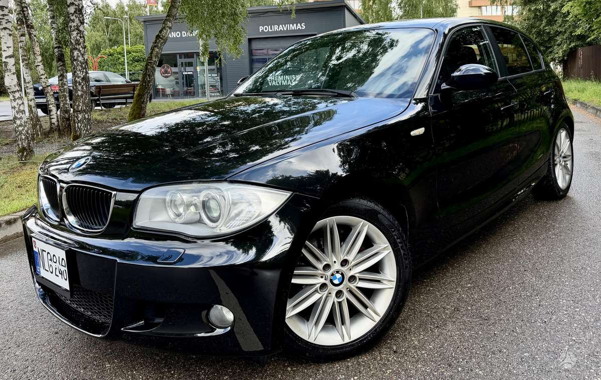BMW 120, Хэтчбек