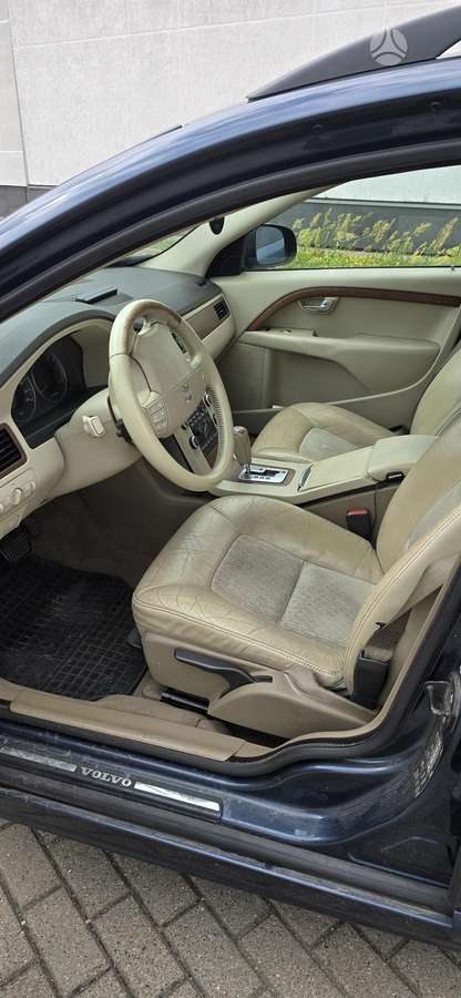 Volvo V70, 2.4 l., wagon