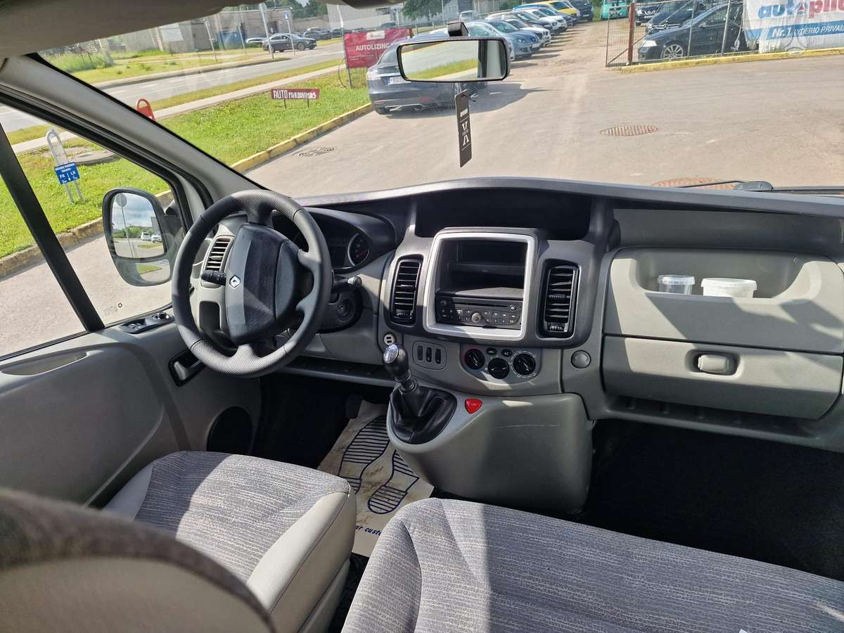 Renault Trafic - 9