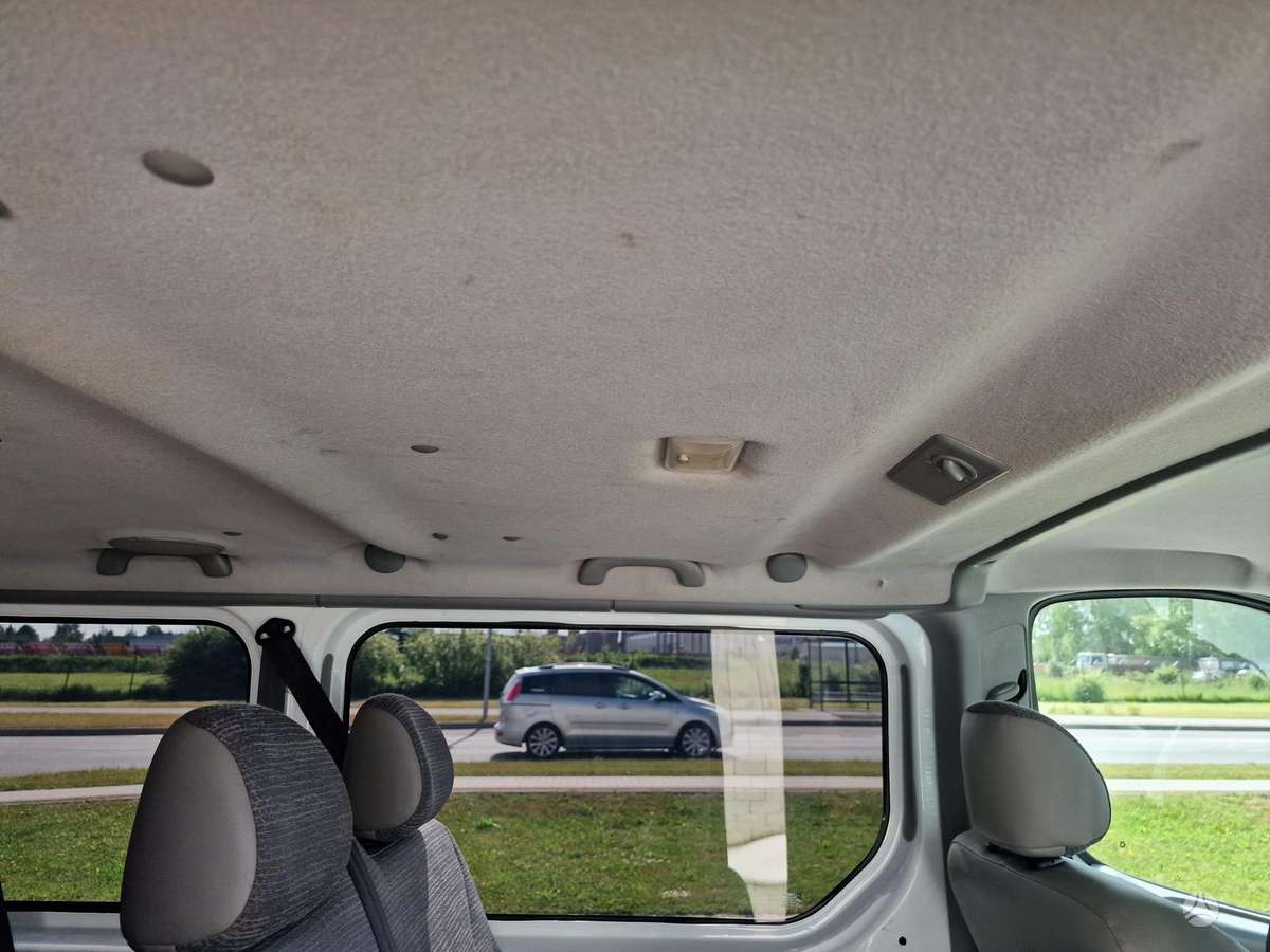 Renault Trafic, 2.0 l., passenger minibus