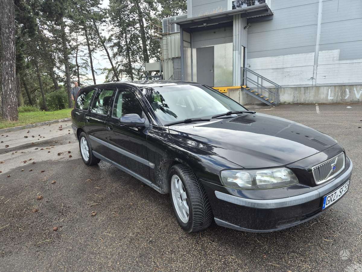 Volvo V70, 2.4 l., universalas