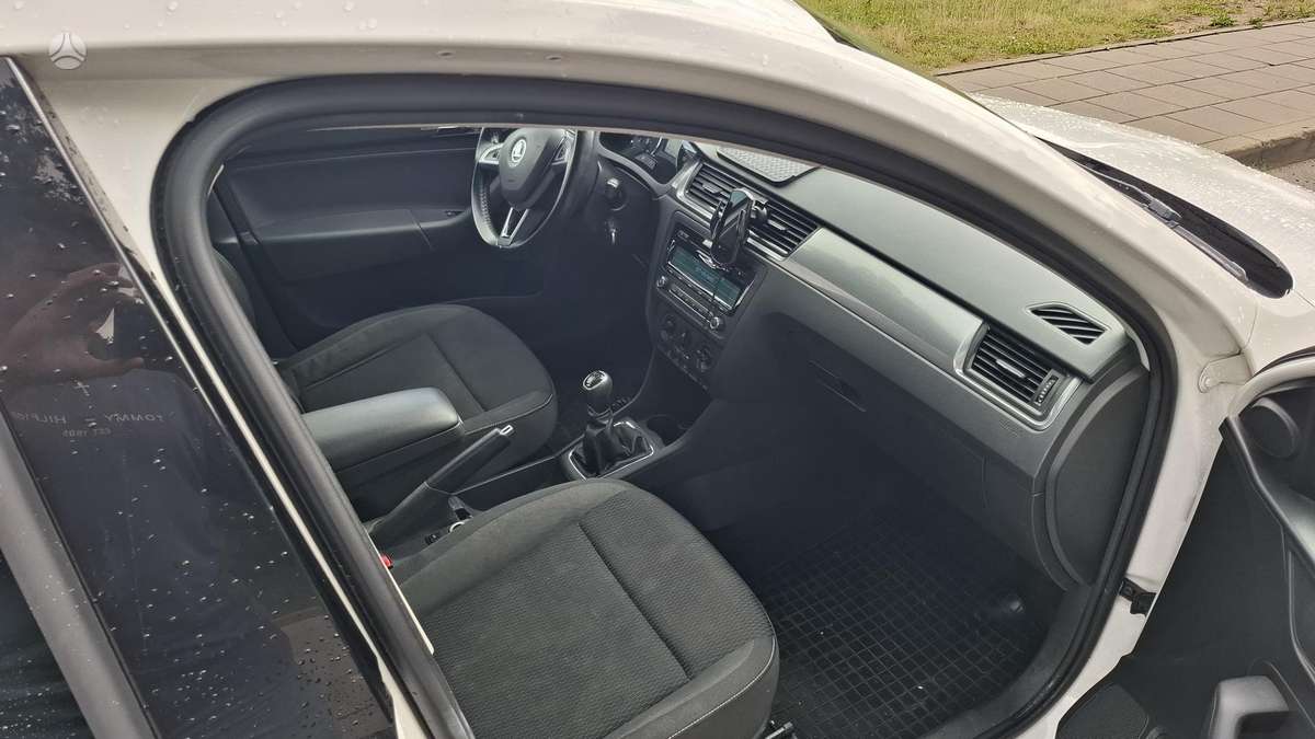 Skoda Rapid, 1.6 l., hatchback