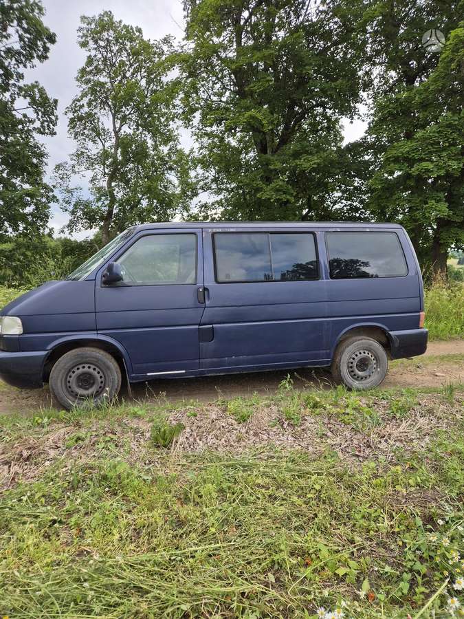 Volkswagen Multivan - 2