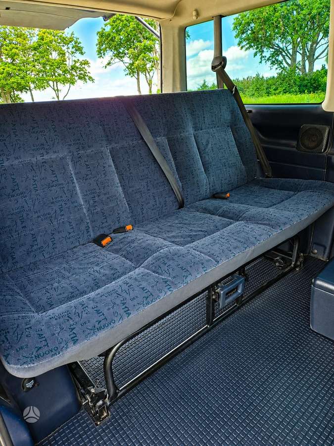 Volkswagen Multivan - 8
