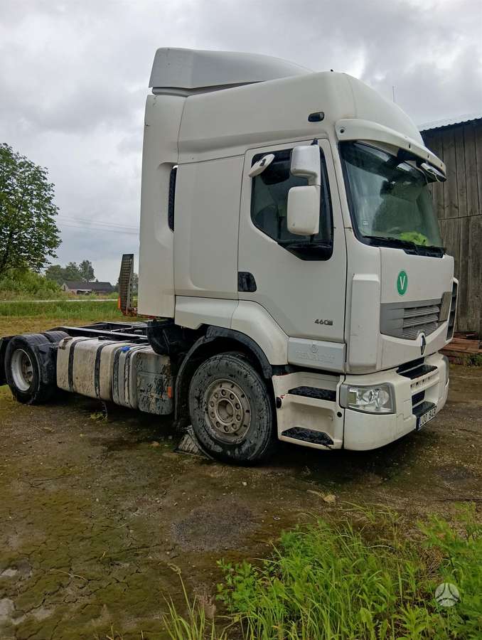Renault Premium, vilcējs