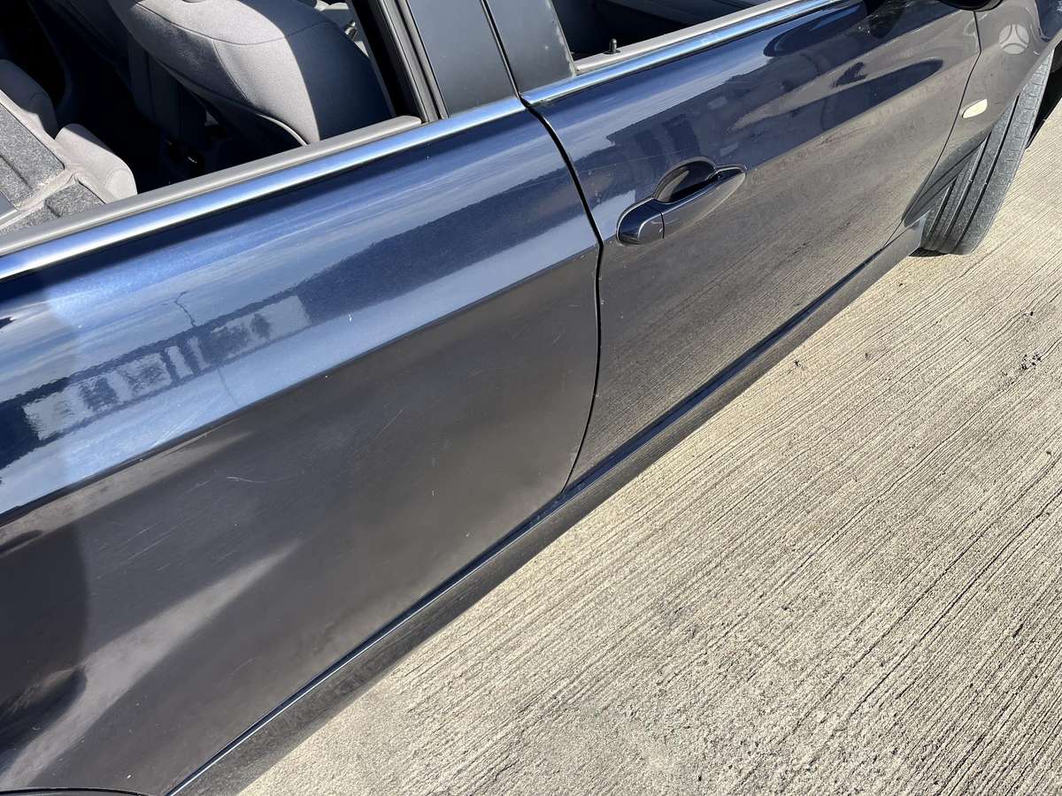 BMW 330, 3.0 l., Седан