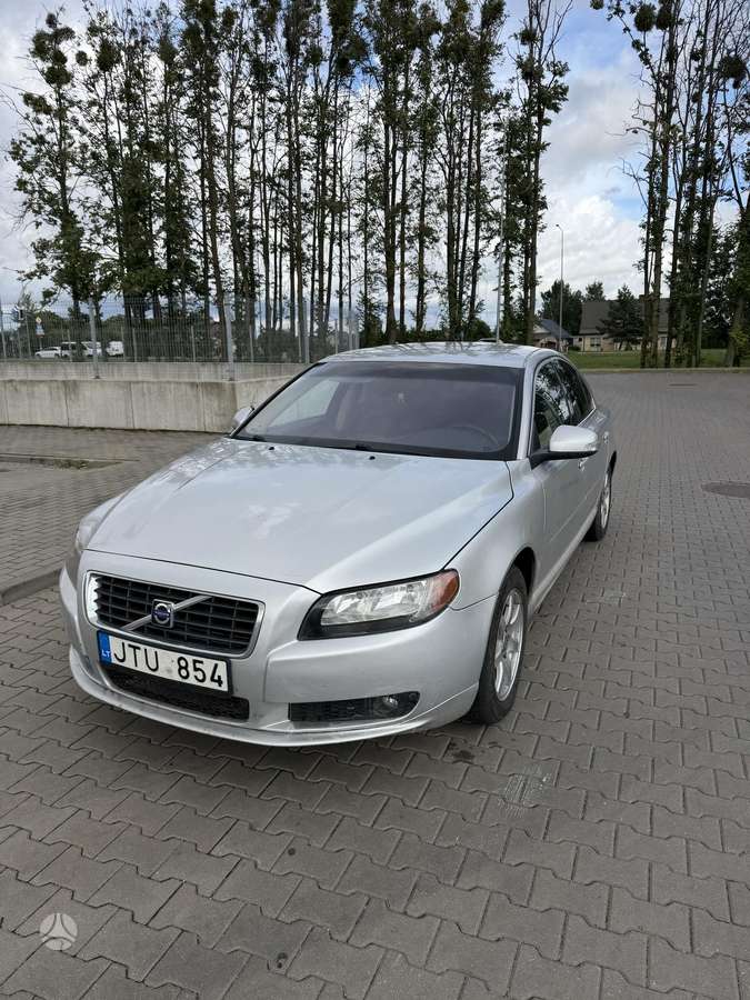 Volvo S80, 2.4 l., Седан