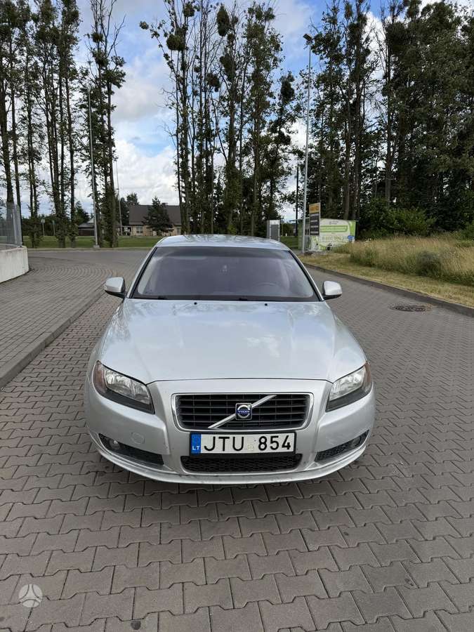 Volvo S80, 2.4 l., Седан