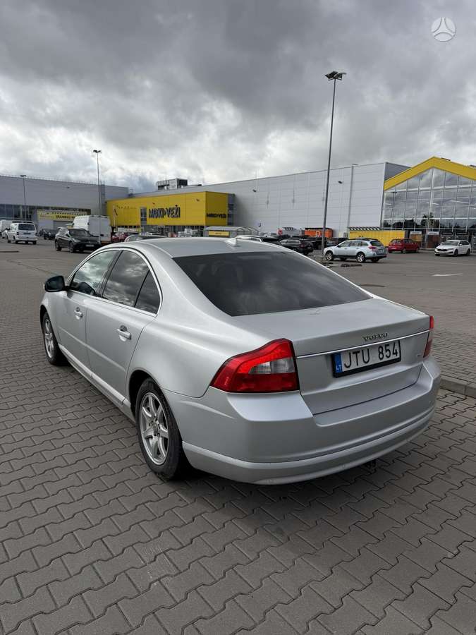 Volvo S80, 2.4 l., Седан
