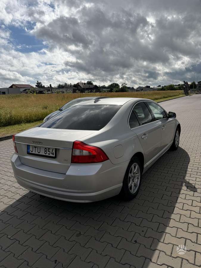 Volvo S80, 2.4 l., Седан