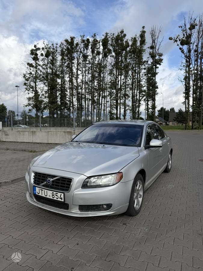 Volvo S80, 2.4 l., Седан