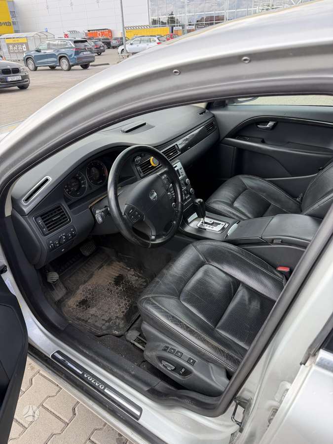Volvo S80, 2.4 l., Седан