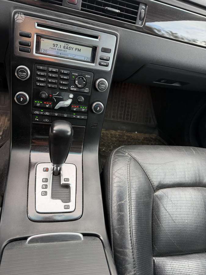 Volvo S80, 2.4 l., Седан