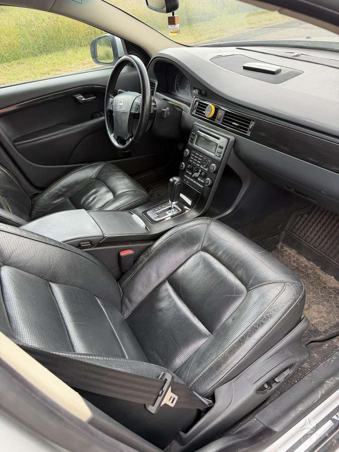 Volvo S80, 2.4 l., Седан