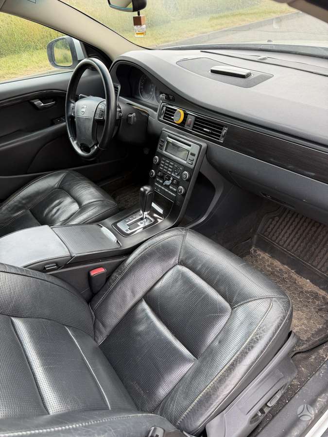 Volvo S80, 2.4 l., Седан