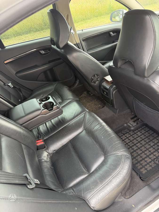 Volvo S80, 2.4 l., Седан