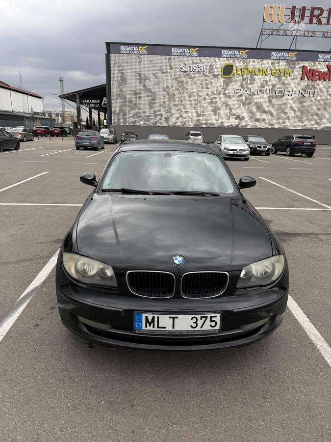 BMW 120, 2.0 l., hatchback