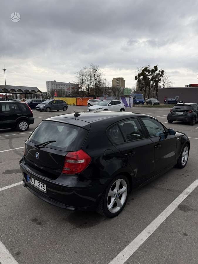 BMW 120, 2.0 l., hatchback