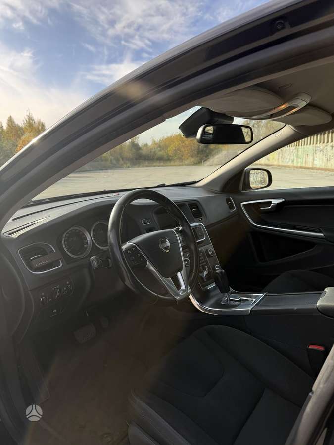 Volvo V60, 2.4 l., Универсал