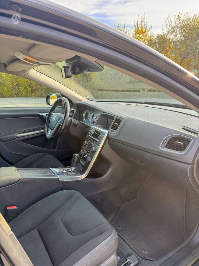Volvo V60, 2.4 l., Универсал