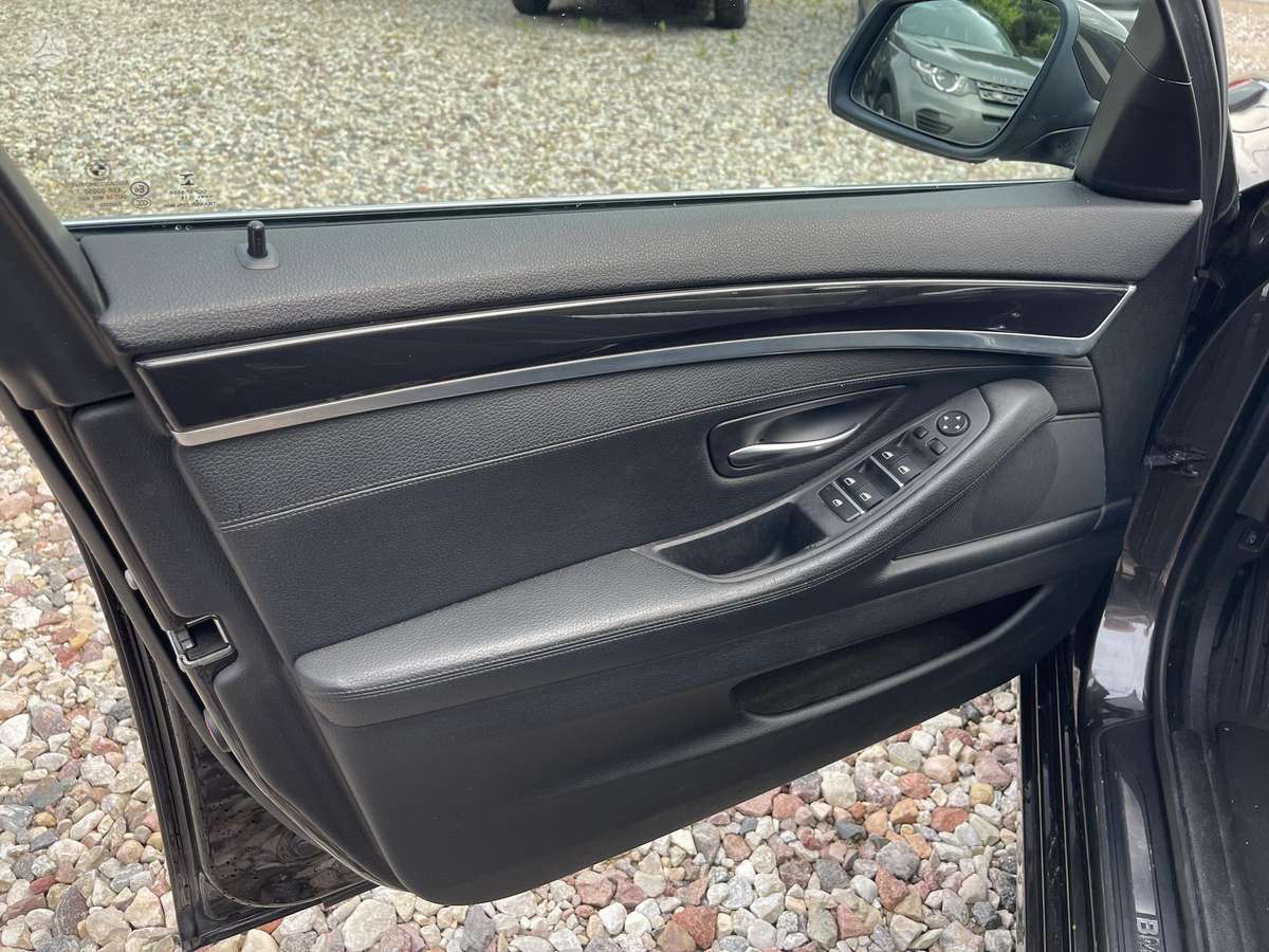 BMW 520, 2.0 l., universalas
