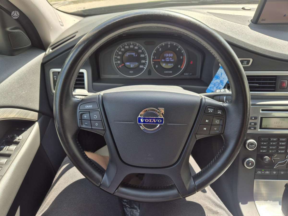 Volvo V70, 2.4 l., wagon