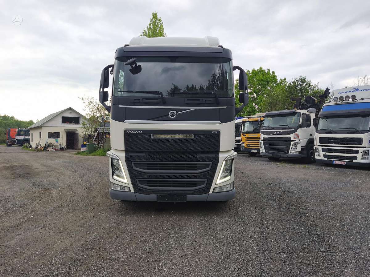 Volvo FH540, шасси