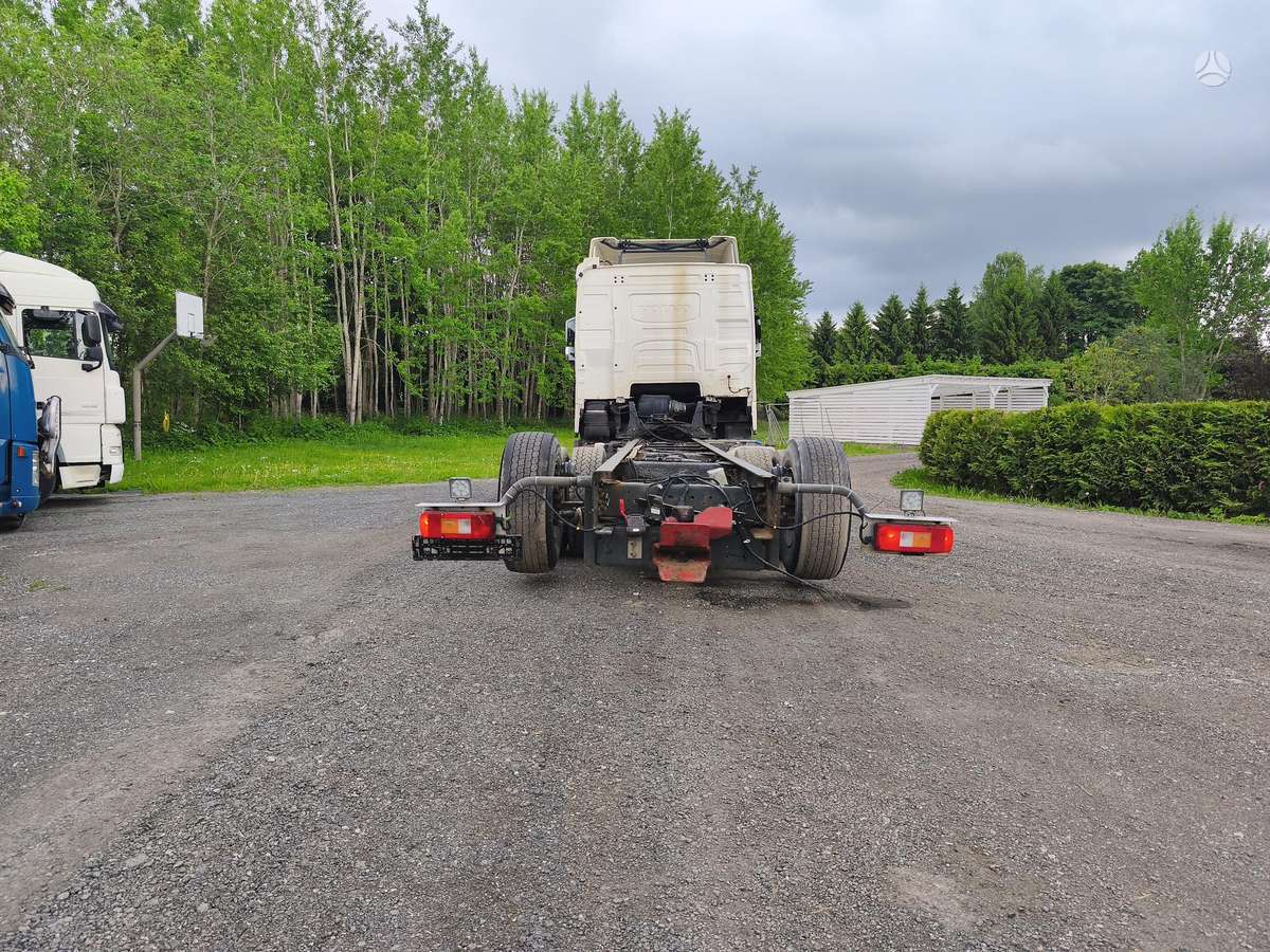 Volvo FH540, шасси