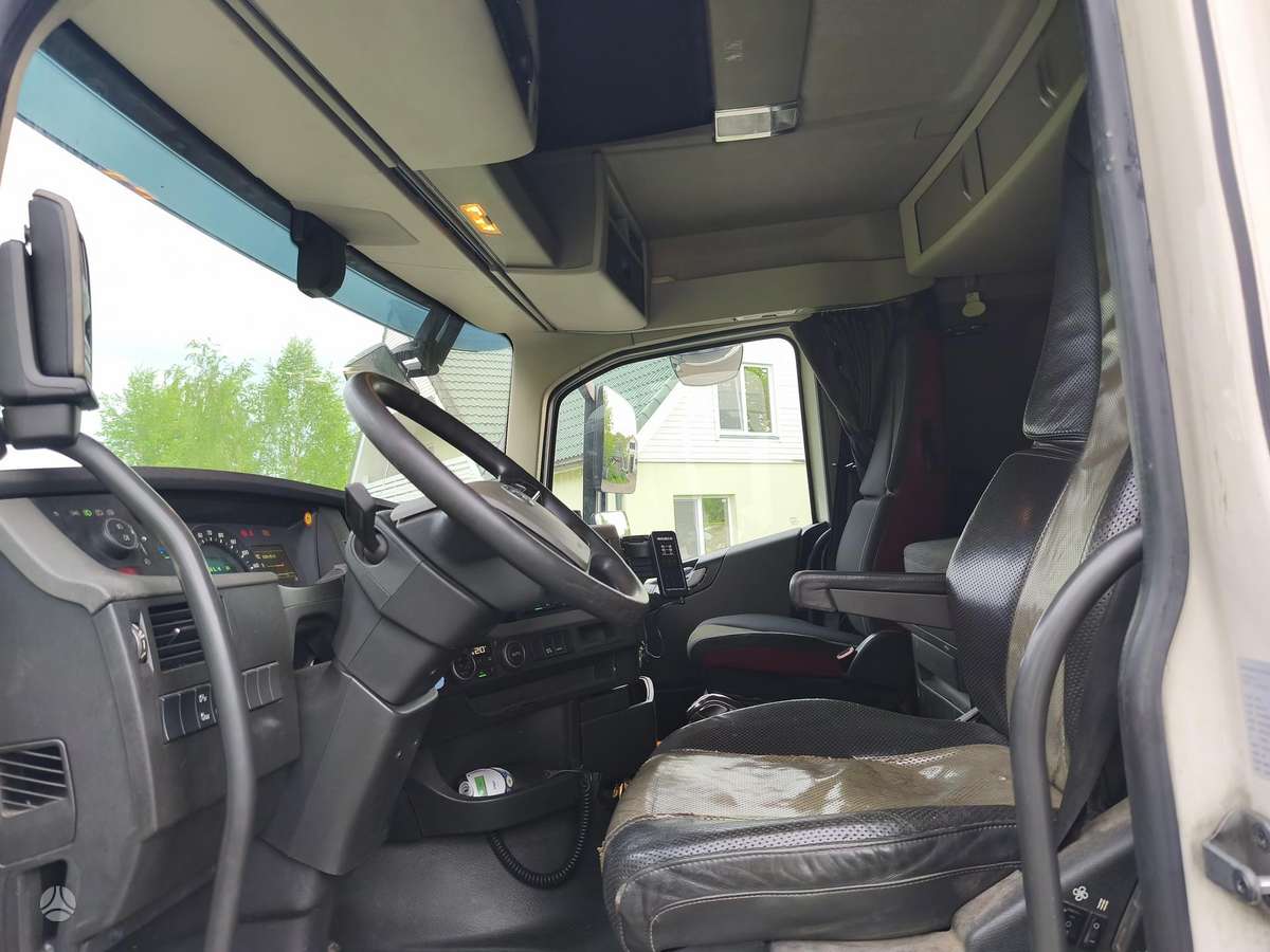 Volvo FH540, шасси