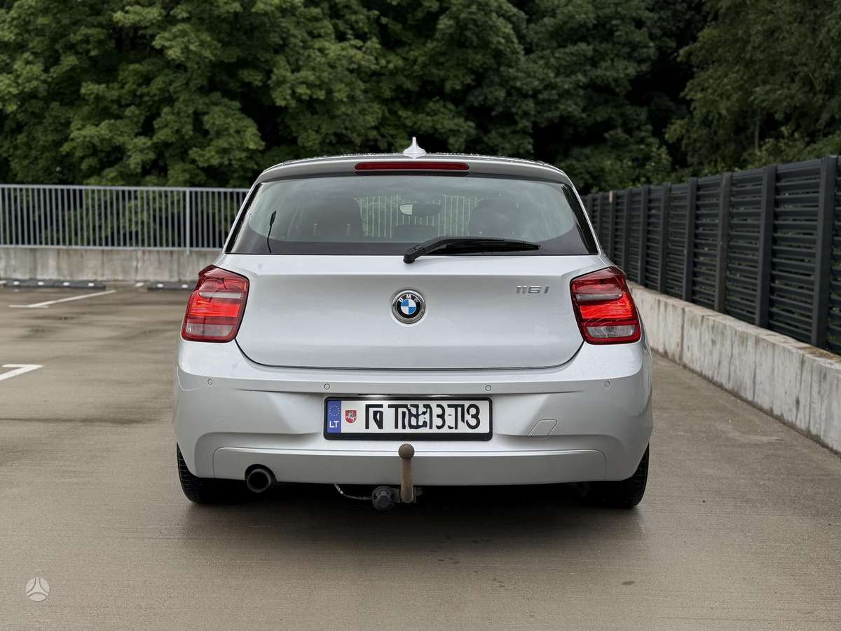 BMW 116, 1.6 l., Хэтчбек