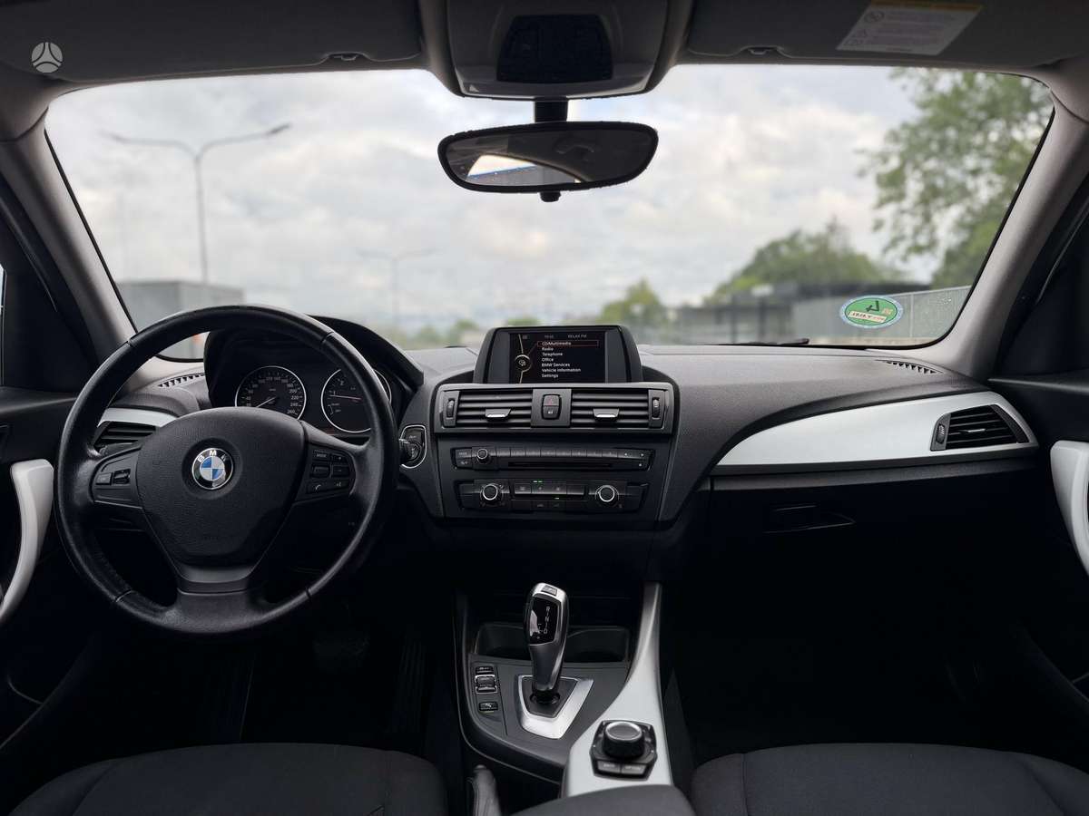 BMW 116, 1.6 l., Хэтчбек