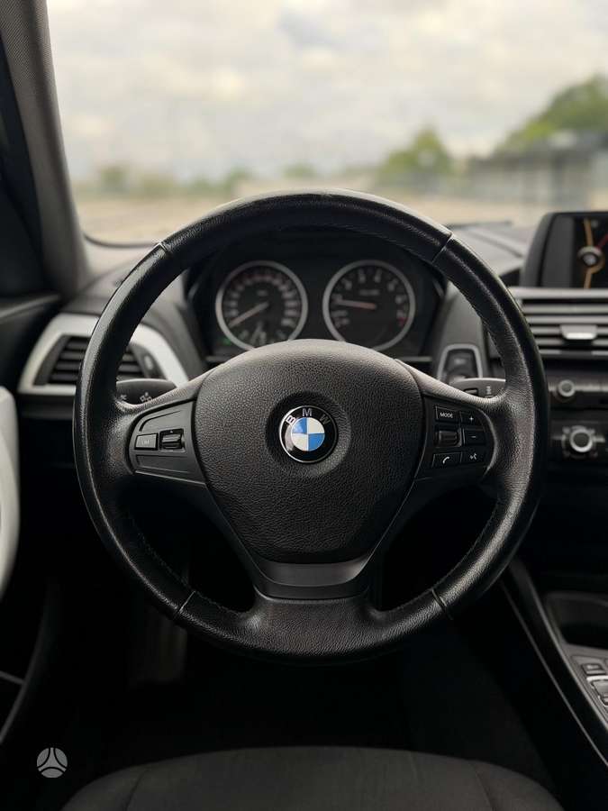 BMW 116, 1.6 l., Хэтчбек
