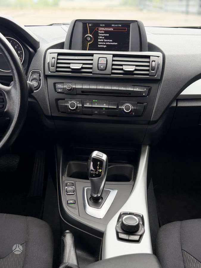 BMW 116, 1.6 l., Хэтчбек