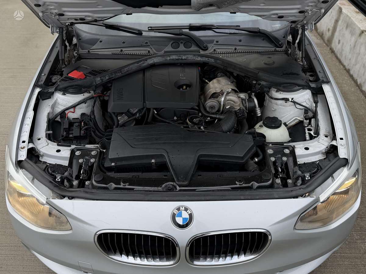 BMW 116, 1.6 l., Хэтчбек