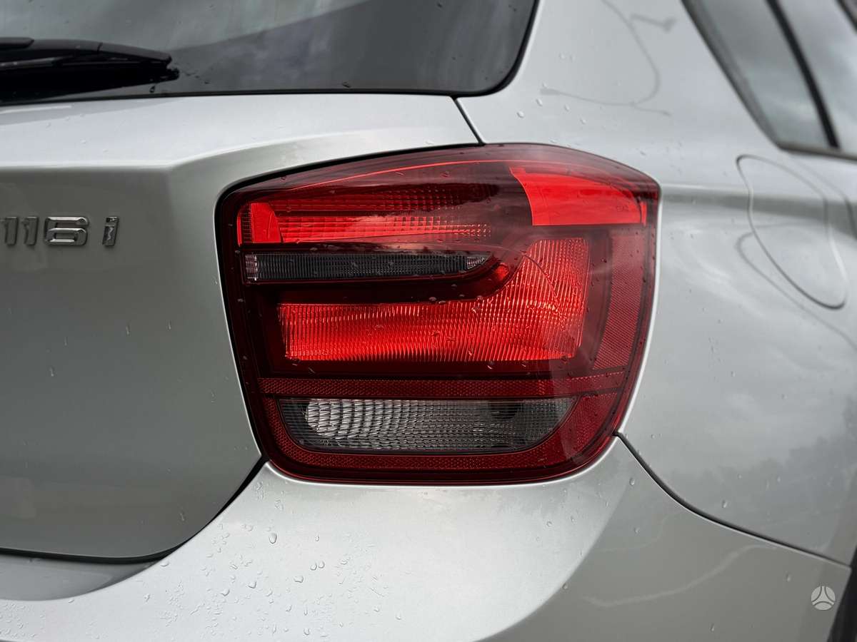 BMW 116, 1.6 l., Хэтчбек