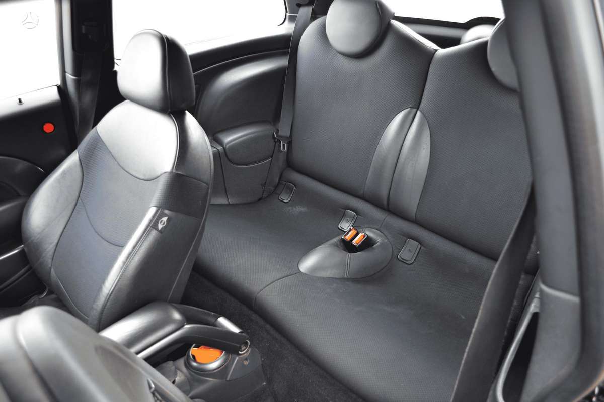 Mini One, 1.6 l., hatchback