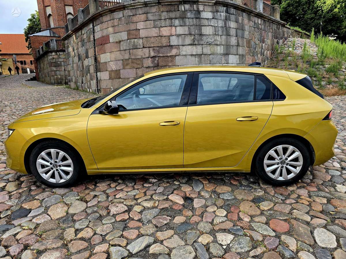 Opel Astra, 1.2 l., Хэтчбек