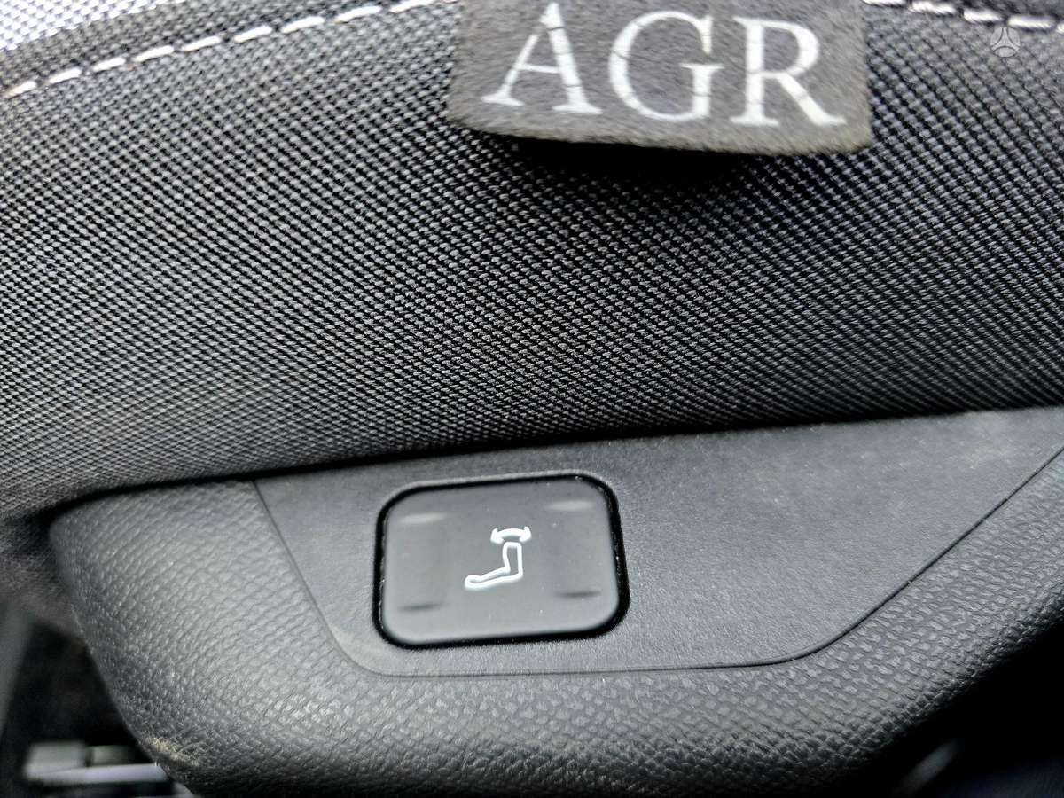 Opel Astra, 1.2 l., Хэтчбек