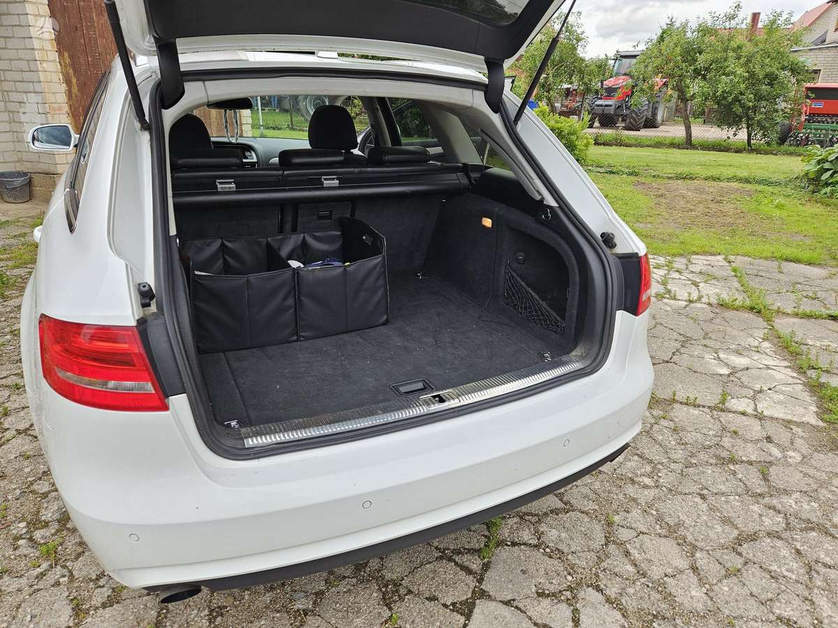 Audi A4, 1.8 l., universalas