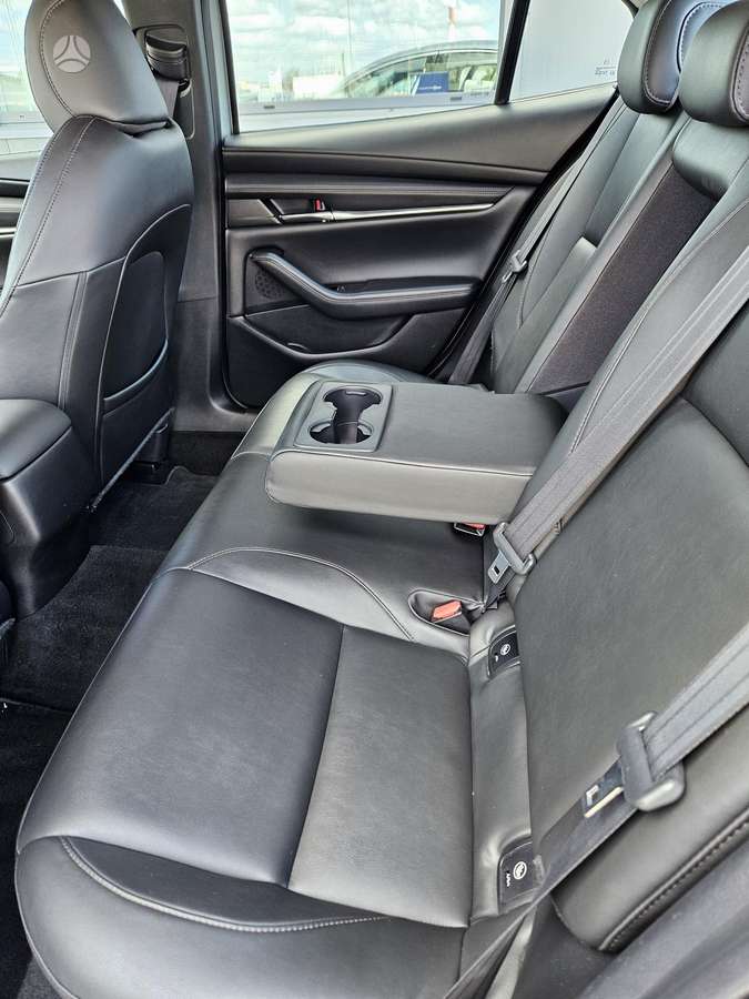 Mazda 3, 2.5 l., Седан