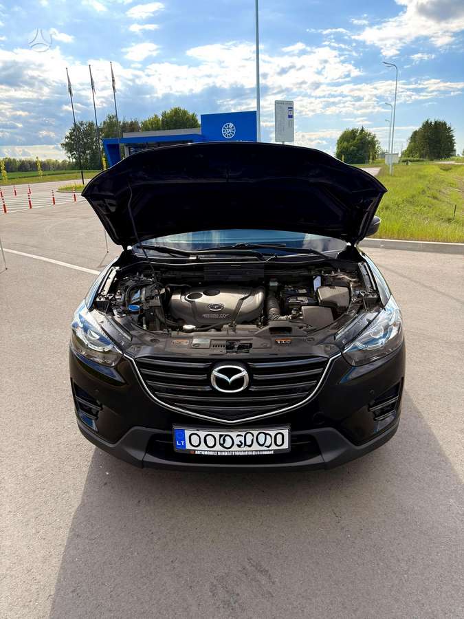Mazda CX-5, 2.2 l., off-road / crossover