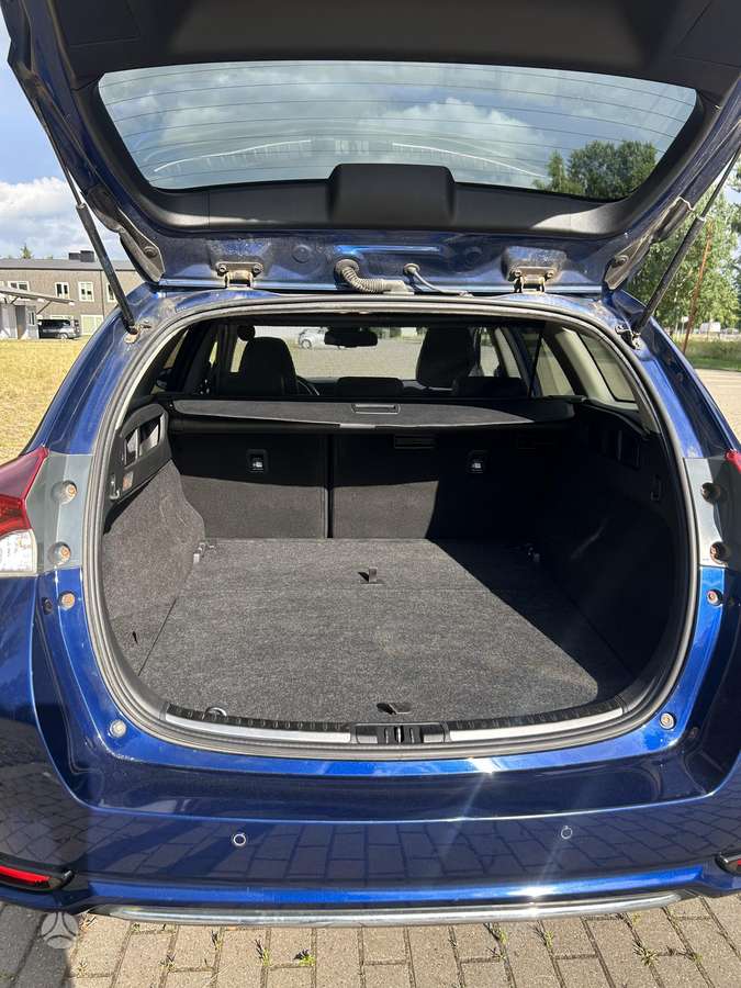 Toyota Auris - 11