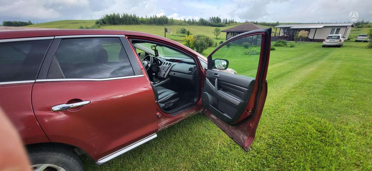 Mazda CX-7, 2.2 l., off-road / crossover