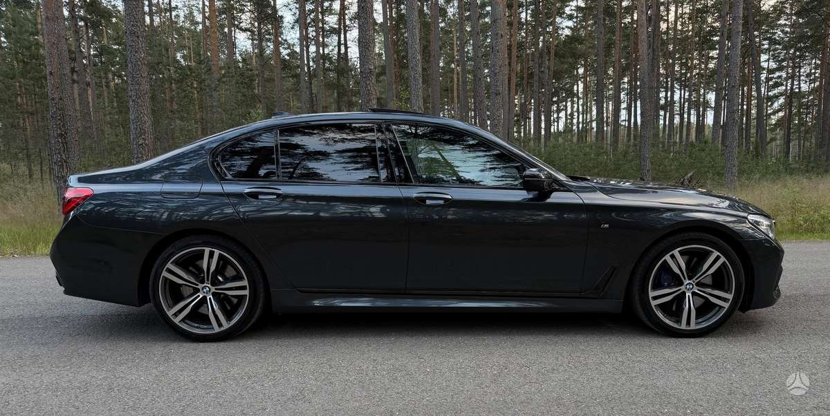 BMW 740, 3.0 l., Седан
