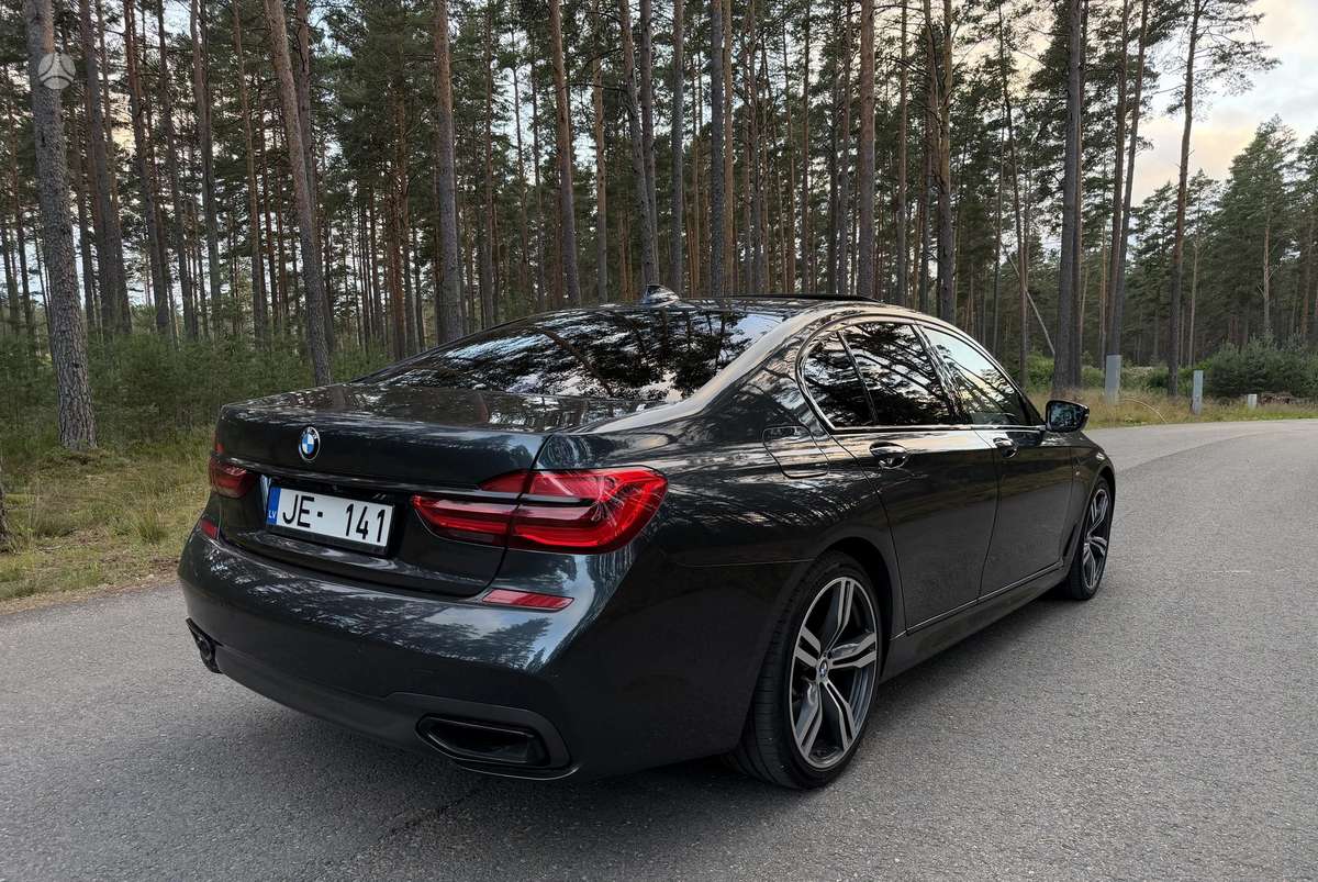 BMW 740, 3.0 l., Седан