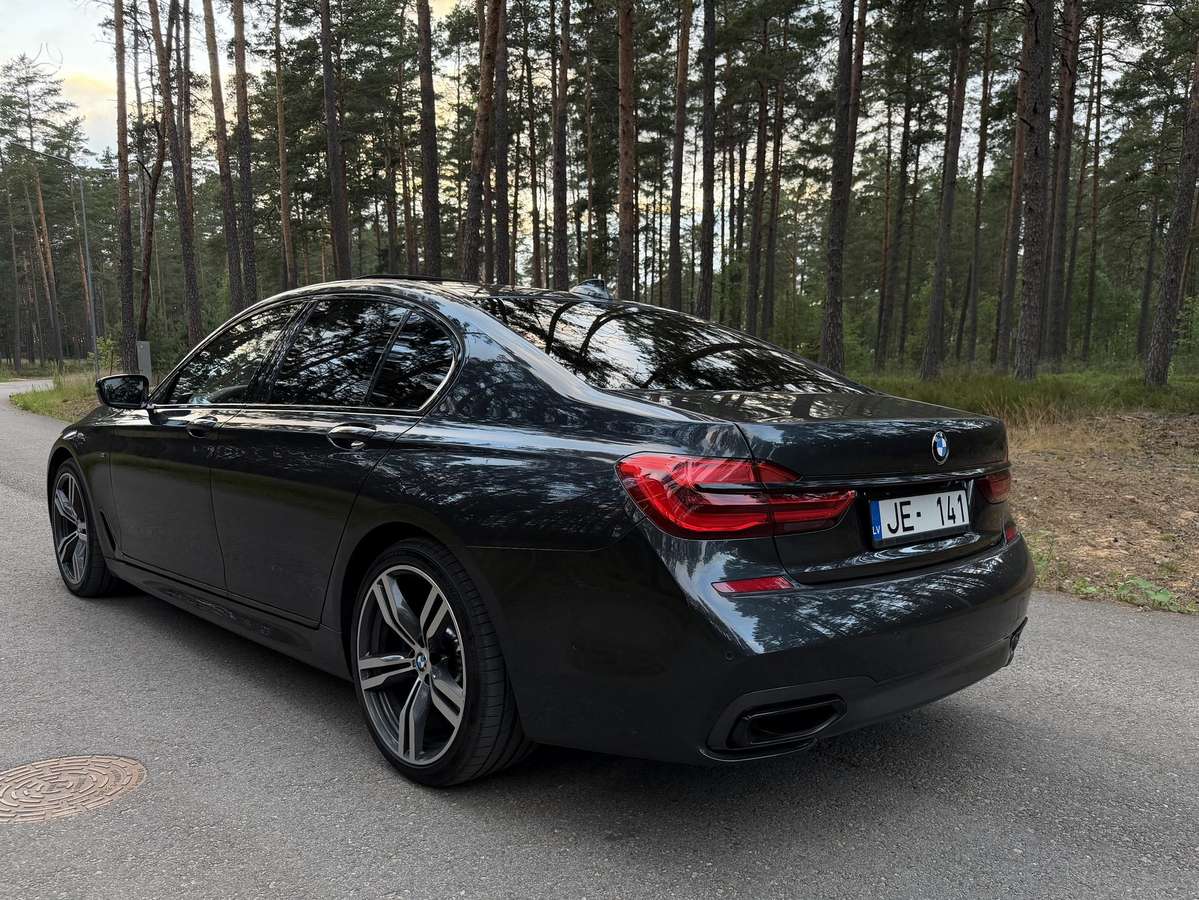 BMW 740, 3.0 l., Седан