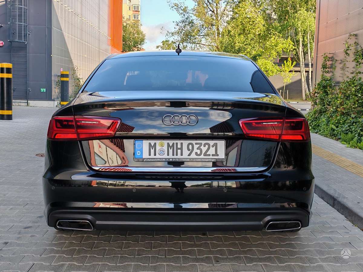 Audi A6, 2.0 l., Седан
